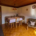 Haus Kipfen Apartment